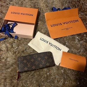 Louis Vuitton Fucshia wallet